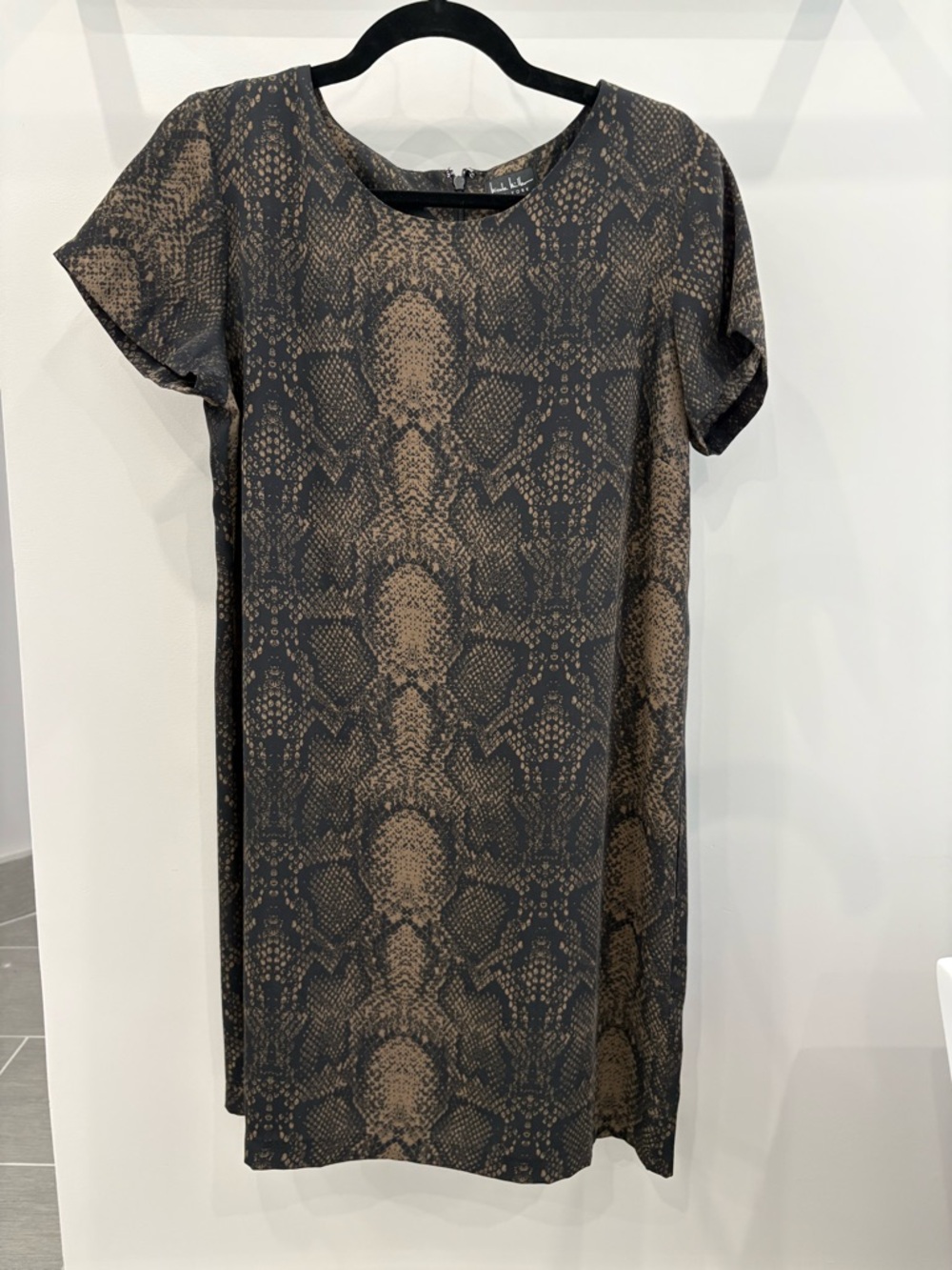 Snake-Print Short Sleeve Shift Dress in Black and Brown